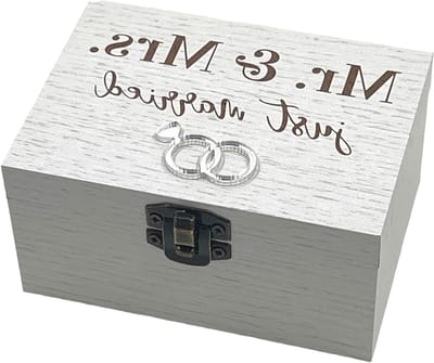 Muziekdoos Geldgeschenkverpakking van Hout - Stijlvolle Geschenkdoos met Lasergravure - Perfect voor Verjaardagen en Bruiloften - ca. 10 x 7 x 5 cm - Mr. & Mrs. Thema