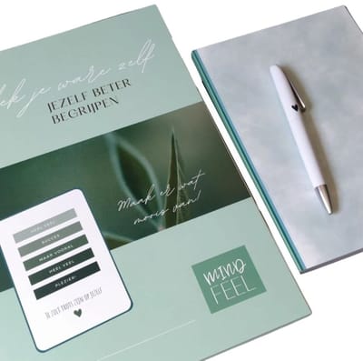 Werkboek "Op zoek naar geluk in jezelf" - HSP - verdieping - inzicht - cadeau - verjaardag - groei - zelfliefde - bewustzijn - kracht - - kerst - sinterklaas - december