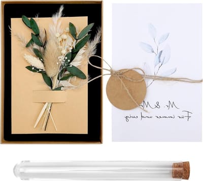 Bruiloft Geld Cadeauset met Kraft Papieren Pendant, Gedroogde Bloemen, Wenskaart en Testbuis in Cadeaubox voor Bruidspaar