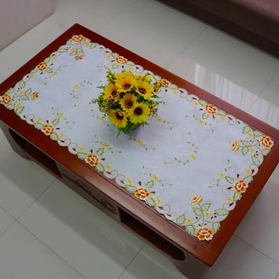 Fleurs roses satinées populaires Broderie Housse de table Nappe de mariage Cuisine Décoration de table de Noël et accessoires rectangle 60X120CM