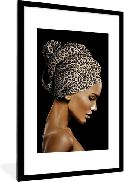 Fotolijst incl. Poster - Vrouw - Hoofddoek - Tijgerprint - 80x120 cm - Posterlijst