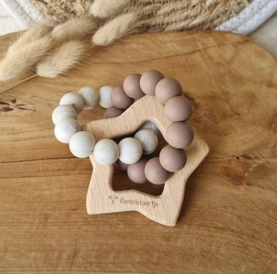 bijtring - ster - baby - cadeau - kraamcadeau - beukenhout - feestdagen -
