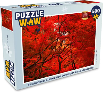 Puzzel De esdoorn bladeren in de bomen zijn rood verkleurd - Legpuzzel - Puzzel 500 stukjes