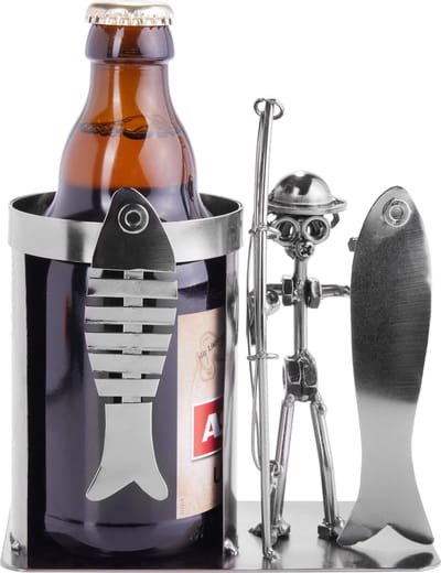 BRUBAKER Schroef Man Visser met Vis - Fles en Blik Houder - Handgemaakte IJzer Figuur Metalen Man Bierfles Houder - Metalen Figuur Cadeau-Idee voor Visser