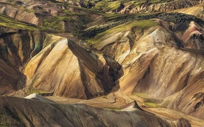 Fotobehang - Shiny Mountains 400x250cm - Vliesbehang