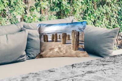 Buitenkussens - Tuin - Zand - Strand - Paal - Water - Zomer - 50x30 cm