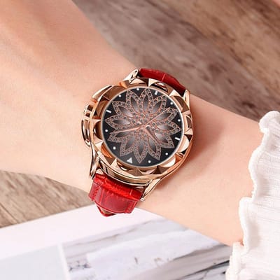 Luxe Steentjes Ingelegde Bloemvormige Dames Polshorloge Leren Band Quartz Horloge beige