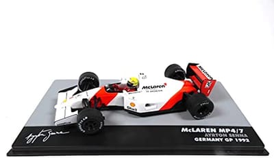 Formule 1 Auto - Race Model - Verzamelen en Display - Gedetailleerd Metaal - Schaal 1/43 - Zilver
