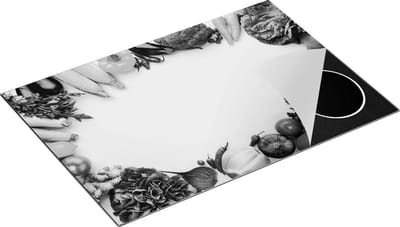 Chefcare Inductie Beschermer Groente op een Witte Achtergrond - Groentes - Zwart Wit - 75x50 cm - Afdekplaat Inductie - Kookplaat Beschermer - Inductie Mat