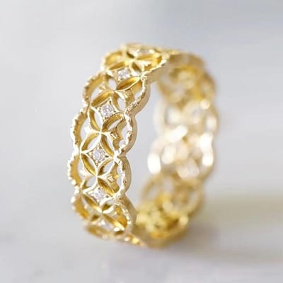 Huitan Uitgesneden Vingerring voor Vrouwen Mode Contractueel Ontworpen Gouden Kleur Bruiloftsband Accessoires Statement Vrouwen Sieraden 8 beige