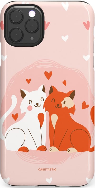 Casetastic Hoesje Geschikt voor Apple iPhone 11 Pro Max - Stijlvolle Beschermende Duo-layer Case - Romantische Katten Liefde