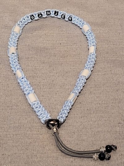Anti- Vlooienband Tekenband Paracord met Naam 50-60CM LICHTBLAUW (GEEN RECHT VAN RETOUR)