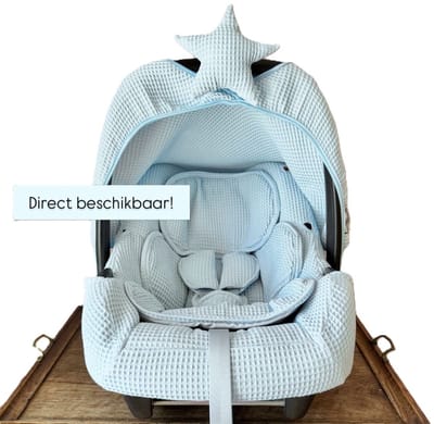 Wazzhappening by Jaeleigh Do - autostoelhoes set voor Maxi Cosi Cabriofix i-Size - lichtblauw - wafel
