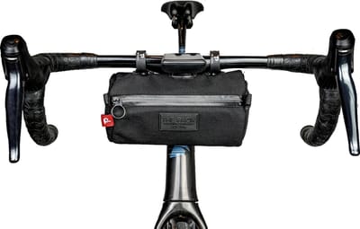 The Pack Snack Bag Red Dark Charcoal | Stuurtas - Bikepacking - 2L - Stevig materiaal - Zachte binnenzijde - Waterafstotend - Gravelbike
