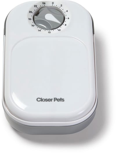 Closer Pets C100 automatische voerbak voor één maaltijd met roestvrijstalen bakinzetstukken - met timer - nat- of droogvoer - voor katten en kleine honden