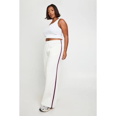 boohoo Dames Plus zijstreep wijde pijpen joggers | Ecru | Maat: 44