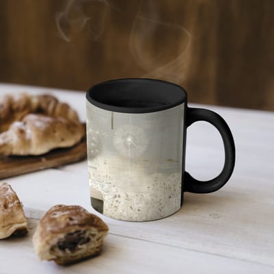Magische Mok - Foto op Warmte Mokken - Koffiemok - Pluis - Vrouw - Beige - Magic Mok - Beker - 350 ML - Theemok