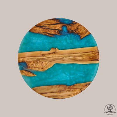 Wood and Olives - Olijfhouten Borrelplank met Epoxy - Handgemaakt - 40 cm - Turquoise