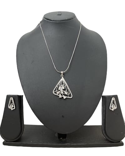 N3 Collecties Mooi Zilverkleur hanger met oorbellen voor Vrouwen