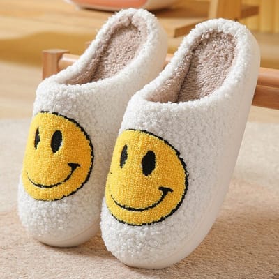 Budino® Smiley Pantoffels - Smiley Sloffen - Pantoffels - Sloffen - Dames en Heren - Wit Geel - Maat 37/38