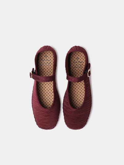 Dames Mary Janes van geplooid materiaal met een platte zool | CAROLINA