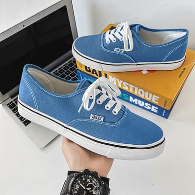 Lente Nieuwe Ademende Canvas Schoenen Heren Casual Platte Schoenen Outdoor Effen Kleur Lage Sportschoenen voor Dames Gevulkaniseerd Schoeisel 38 gray