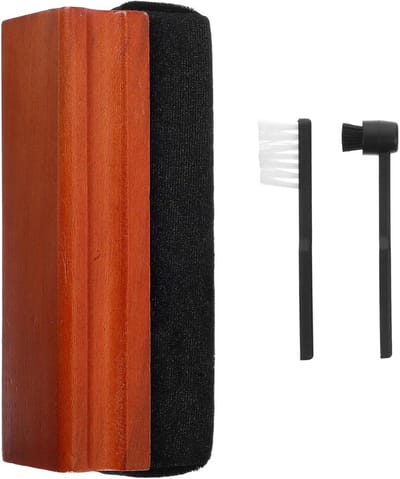 Platenborstel Premium - Inclusief naald en schoonmaakborstel - Houten handvat - Hoogwaardige platenborstel - Schoonmaakset voor Vinylplaten - Antistatische platenborstel - LP borstel - Platenreiniger voor vinyl - Voor platenspelers en albumonderhoud