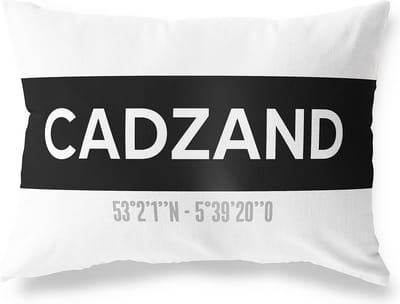 Tuinkussen CADZAND - ZEELAND met coördinaten - Buitenkussen - Bootkussen - Weerbestendig - Jouw Plaats - Studio216 - Modern - Zwart-Wit - 50x30cm