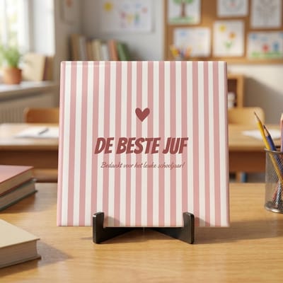 Tegeltje met tekst | Bedankt Juf | De beste juf | Bedankt cadeautje | Glans afwerking | Inclusief gratis standaard | 15 x 15 cm | Fotofabriek