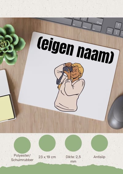 Akyol - fotograaf vrouw met eigen naam Muismat - Fotograaf - fotografen - leuk cadeau voor iemand die houd van foto's maken - cadeau - kado - 23 bij 19 cm