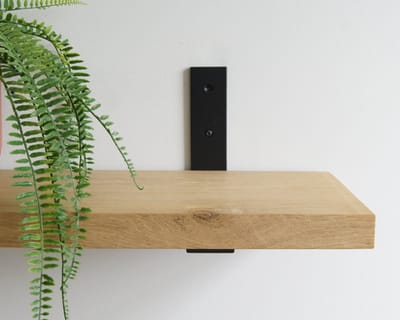 STERKSTAEL Vesta Industriële Plankdrager Noir - Stalen Wandplank Steun - Voor plank vanaf 20 cm tot 30 cm - Kleur Zwart - inclusief bevestigingsmateriaal - Poedercoating - Wandsteun - 1 stuk