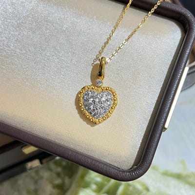 Klassiek Licht Luxe Hamerpatroon Ingelegd Volle Diamant Hartvormig Hanger Elegante Mode Ketting Bruiloft Sieraden Cadeau 45cm white