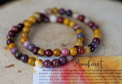 Mookaiet Armband met 6mm kralen, edelstenen - Perfect cadeau voor mannen en vrouwen - Inclusief uitleg - Spiritueel - Mokaite - Activering - Doorzettingsvermogen - Oud verdriet - Stress - Overspanning - Doelgericht - 100% NATUURLIJK