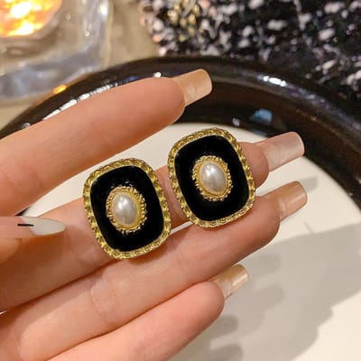 Retro Zwarte Kleur Vierkante Imitatie Parel Stud Oorbellen Voor Vrouwen Statement Unieke Geometrische Sieraden Brincos Pendientes brown