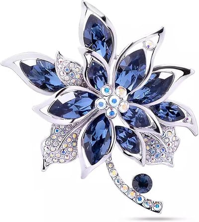 Bloemen Broche - Mode Speld - Outfit Verfraaien - Uniek Kristal Design - 11 x 6.9 cm - Zilverkleurig