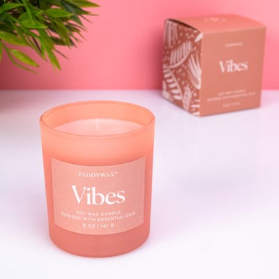 Wellness Geurkaars - Vibes (roze) van Paddywax