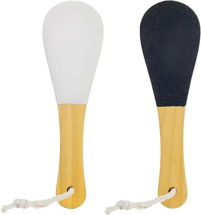 Dailygoods- Eeltverwijderaar 2-delige set - Voetvijl Hout - Eeltschaaf - Antislip Handgreep - Geschikt voor Droge/Natte Voeten - 6,5 x 23 cm
