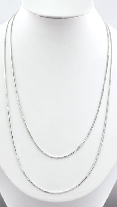 Verzilverde halsKetting Set van 2 – kettingen (43 cm en 50 cm) voor je hanger. Perfect te lageren met andere kettingen voor een trendy gestapelde look.