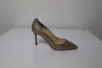 Jimmy Choo Romy pumps in goudkleurige glittertule