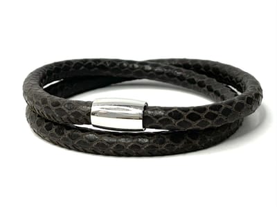 NIEUW! Jolla - dames wikkelarmband - staal - leer - magneetsluiting - slangenprint - Basic Steel - Donker Bruin