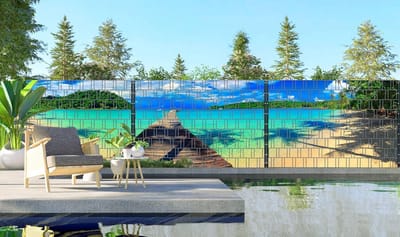 Groot Panorama Hekdoek voor Dubbelstaafmatten - Zichtwerende en Winddichte Rol met Strandprint