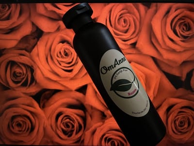 Douche en Bad olie Rozen 500 ml. Puur Natuur! van OmAnne Prijs Inclusief verzending!!