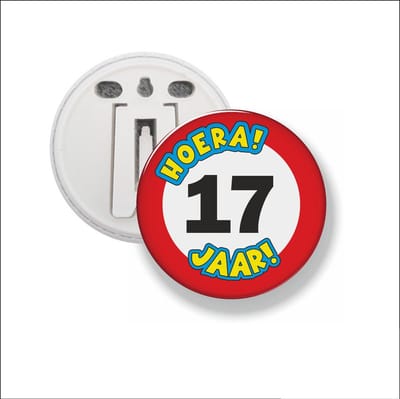 Button Met Clip 58 MM - Hoera 17 Jaar