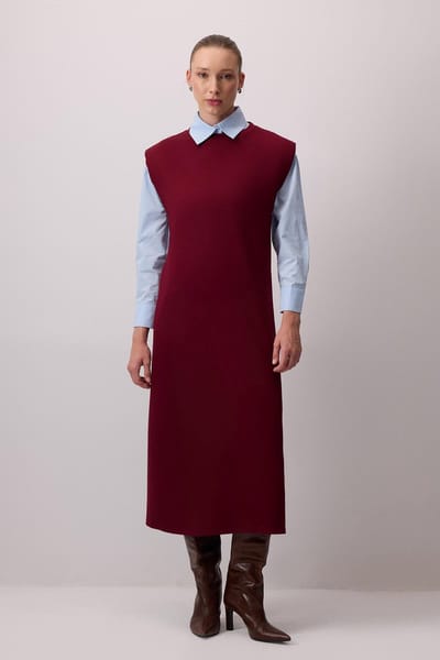 Touché Privé - Jurk met ronde hals en schoudervullingen - Bordeaux - Dames