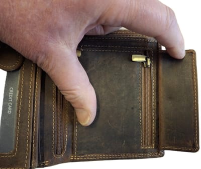 OI Hunter bruine lederen heren portemonnee met rits voor kleingeld / bruine leren billfold hoog model met ritsvak voor munten / beurs voor veel pasjes / RFID SAFE / bruin leer / 104AH