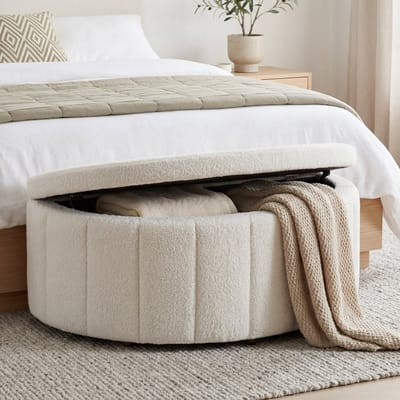 tectake® Gestoffeerde Bank Moon - Hocker met Opbergruimte - Groot Opbergvak - Halve Maan Vorm - Zitbankje - 108 x 48 x 38,5 cm - Draagkracht 150 kg - Bouclé Crème