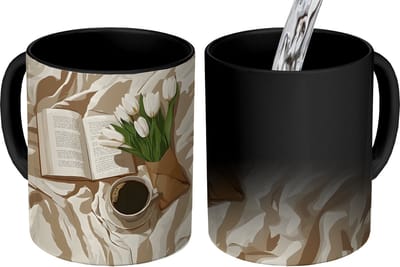 Magische Mok - Foto op Warmte Mokken - Koffiemok - Boek - Illustratie - Tulpen - Koffie - Magic Mok - Beker - 350 ML - Theemok