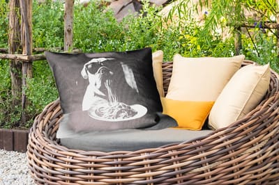 Buitenkussens - Hond - Bulldog - Pasta - Bril - Stoer - Dieren - 60x40 cm - Weerbestendig