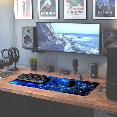 Famanu - XXL Gaming Muismat – 900 x 400 mm – randloze randen – anti-slip – XXL verlengde Mouse Pad – bureauonderlegger – speciaal oppervlak verbetert snelheid en precisie – blauw