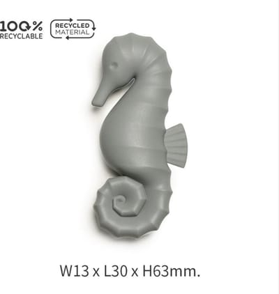 Qualy - Licht Grijs "Seahorse Magnet” W13 x L30 x H63 mm 18 gr Koelkastmagneet | Whiteboard Magneet | Magnet - Magneten